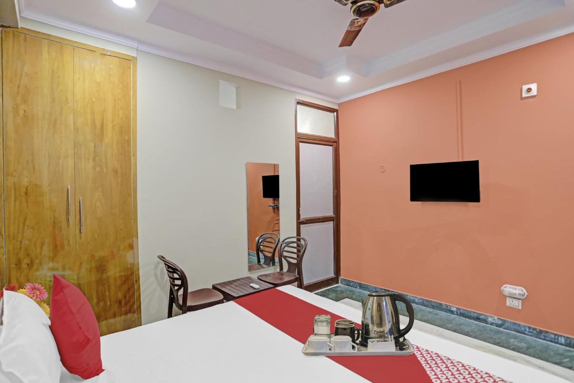 Super Hotel O Metro Inn Near Worlds Of Wonder Kalkaji Devi Экстерьер фото